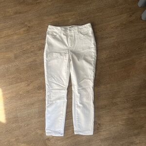 White size 28 Hoxton Crop Skinny Jean